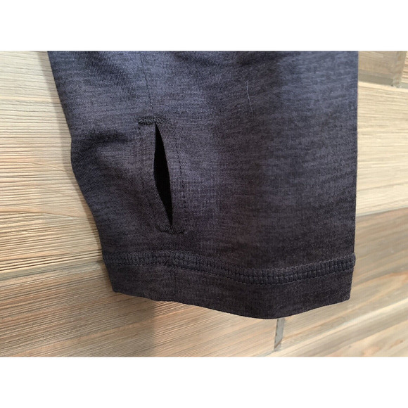 REEBOK ALL AROUND HALF ZIP Black Slim Fit Pullover Athletic Jacket Women's Sz L - Picture 5 of 11